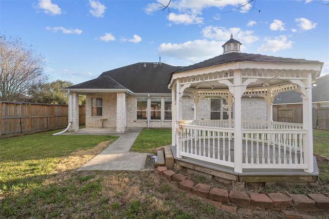 15902 Emerald Briar Lane, Houston, TX 77084