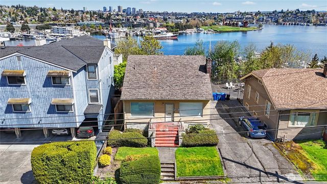2540 Dexter Ave N Avenue N, Seattle, WA 98109