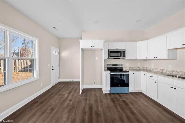 105 Charles Street, Thomasville, NC 27360