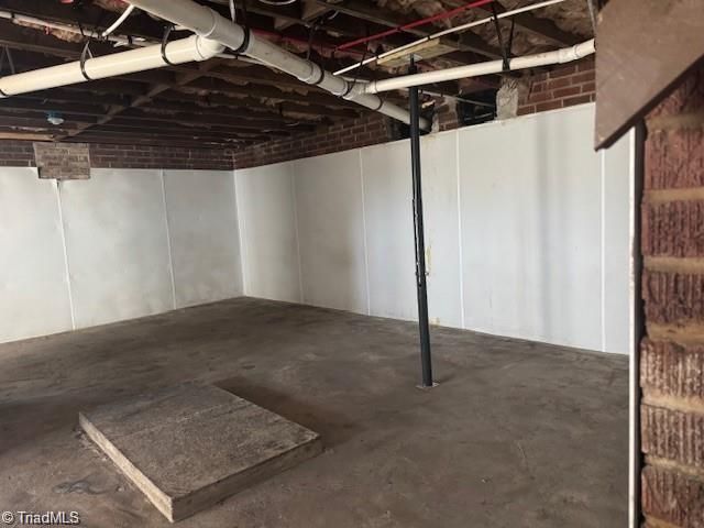 105 Charles Street, Thomasville, NC 27360