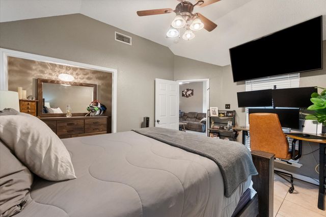 728 Saddle Road, White Settlement, TX 76108