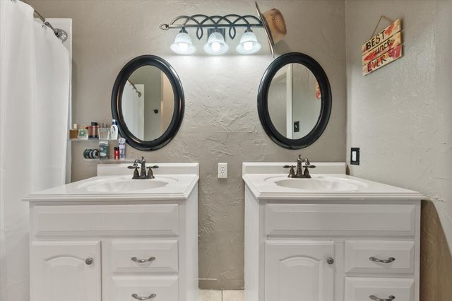 728 Saddle Road, White Settlement, TX 76108