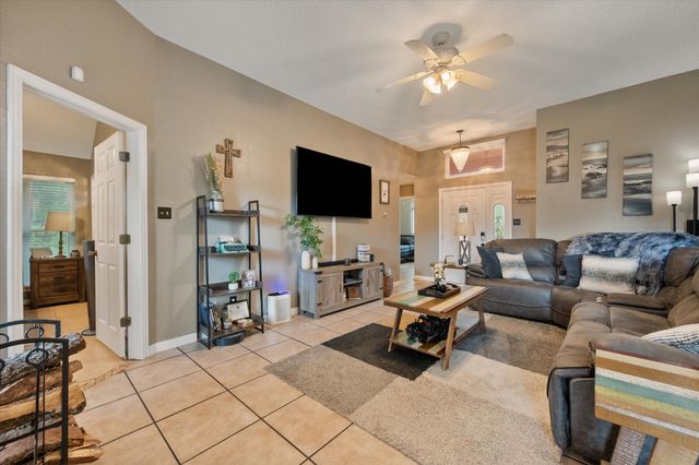 728 Saddle Road, White Settlement, TX 76108