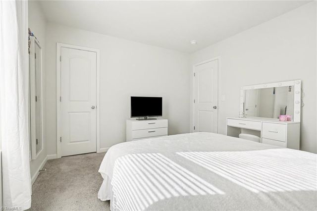 1710 Sandersted Village Circle, Winston-salem, NC 27114