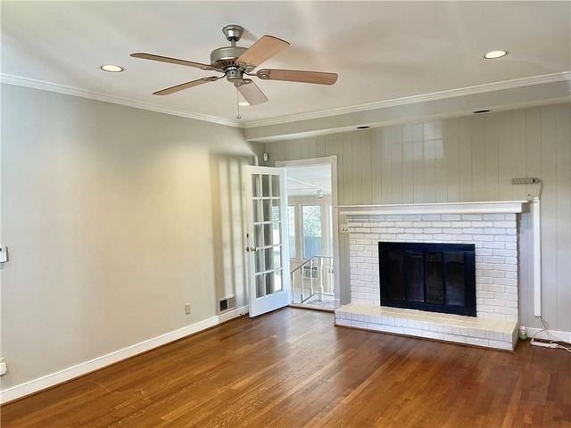 119 Woodlawn NE Drive, Marietta, GA 30067