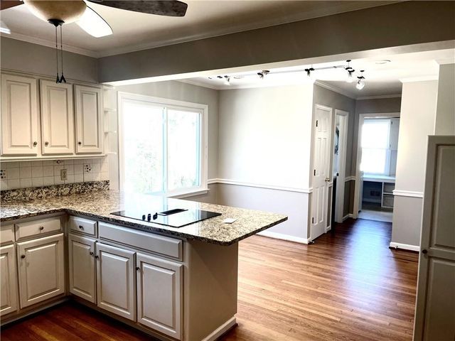 119 Woodlawn NE Drive, Marietta, GA 30067