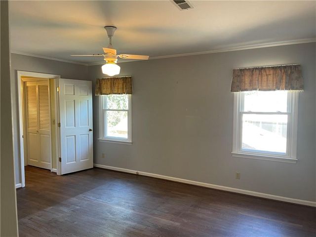 119 Woodlawn NE Drive, Marietta, GA 30067