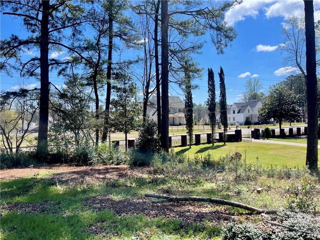 119 Woodlawn NE Drive, Marietta, GA 30067