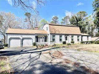 119 Woodlawn NE Drive, Marietta, GA 30067