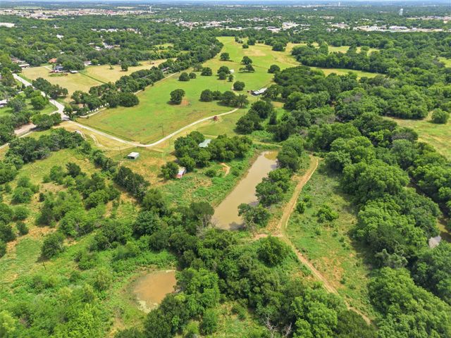 1009 El Rancho Rio, Bridgeport, TX 76426