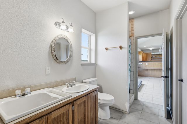 1009 El Rancho Rio, Bridgeport, TX 76426