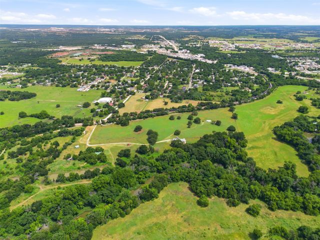 1009 El Rancho Rio, Bridgeport, TX 76426