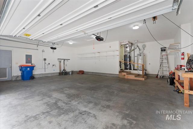 13379 N 8th, Boise, ID 83714