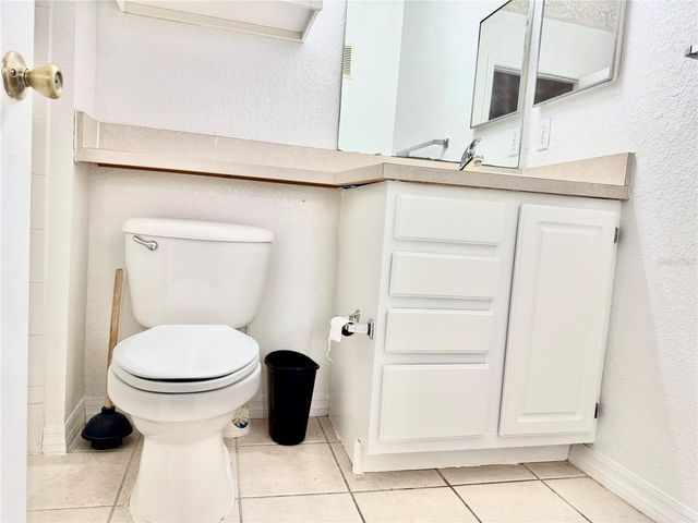 8828 DUNES COURT 12 304, Kissimmee, FL 34747