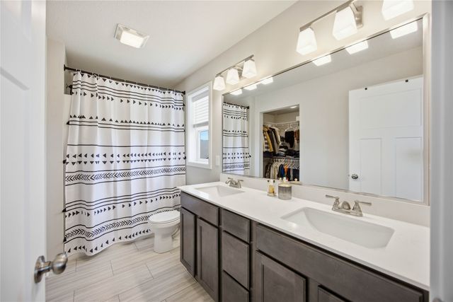 3340 NW Stratford Lane, Ankeny, IA 50023