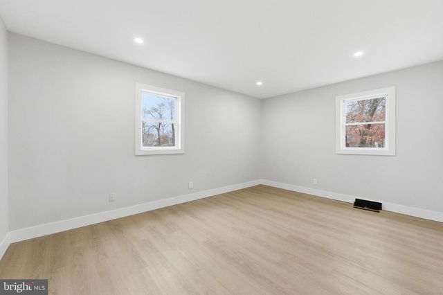 1281 PURITAN, West Deptford, NJ 08096