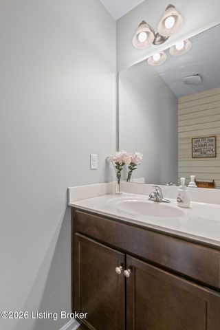 129 Round Rock Dr, Shepherdsville, KY 40165