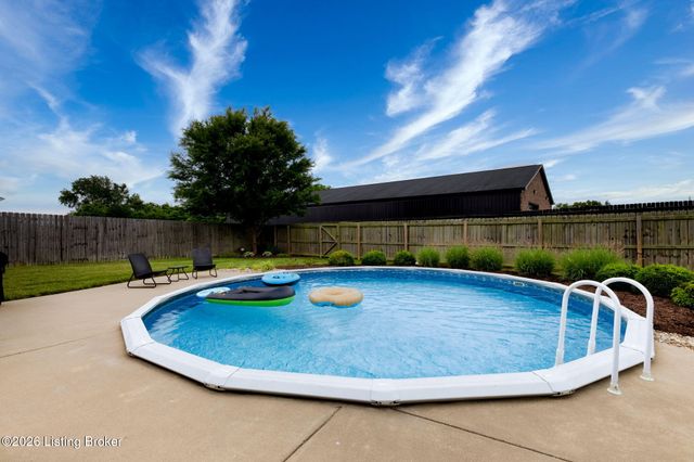 129 Round Rock Dr, Shepherdsville, KY 40165