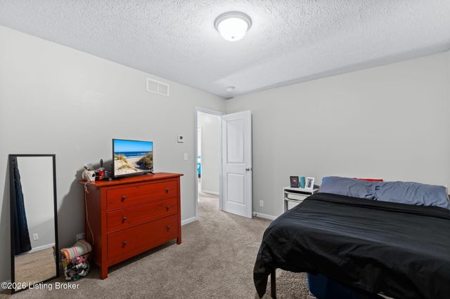 129 Round Rock Dr, Shepherdsville, KY 40165