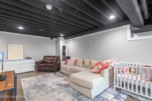 129 Round Rock Dr, Shepherdsville, KY 40165