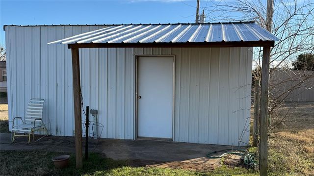 3000 E Walnut Street, Tecumseh, OK 74873