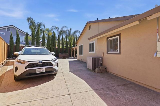 570 Biscayne Court, Morgan Hill, CA 95037