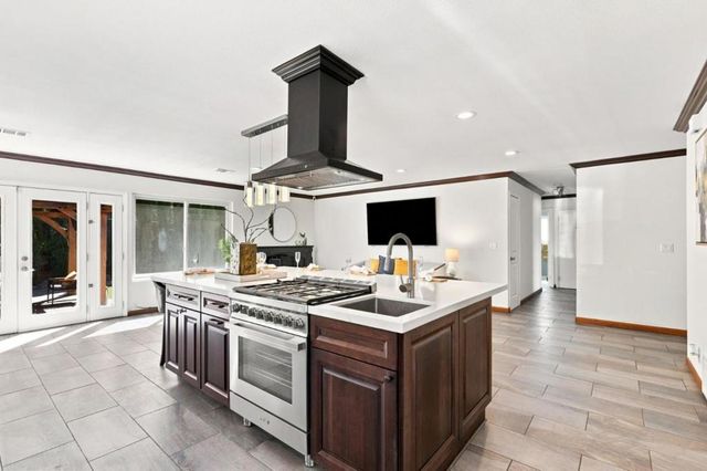 570 Biscayne Court, Morgan Hill, CA 95037