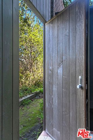 23441 Malibu Colony Road, Malibu, CA 90265