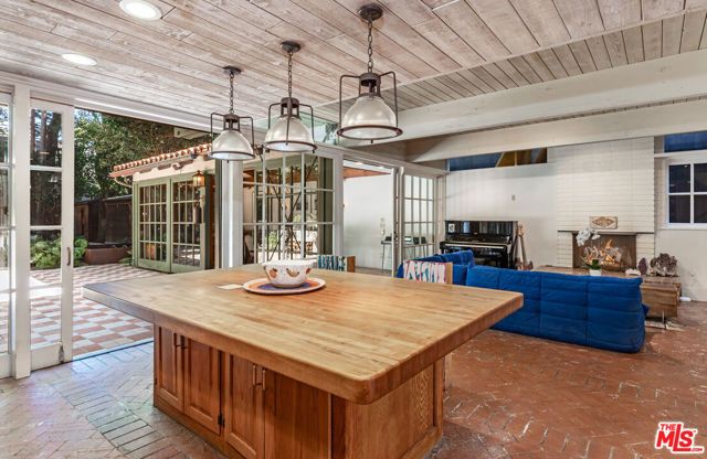 23441 Malibu Colony Road, Malibu, CA 90265