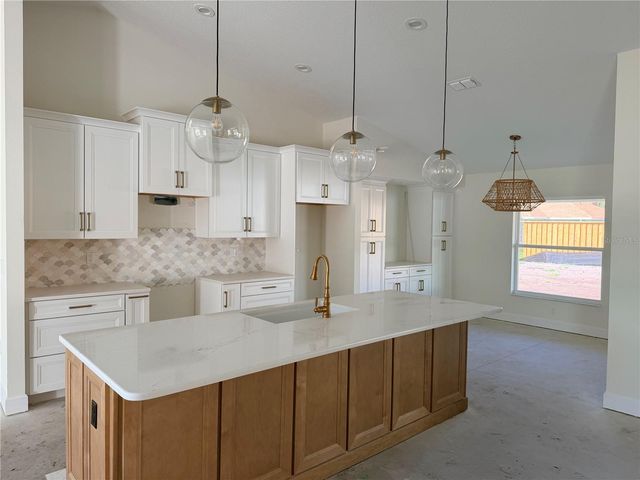 18 CENTRAL PLACE, Palm Coast, FL 32137