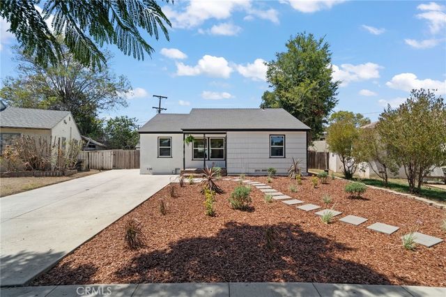 941 E Ridgewood, Long Beach, CA 90807