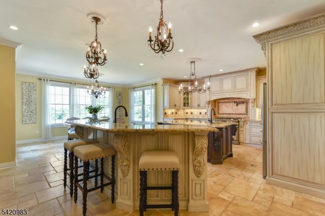 9 Van Fleet Rd, Readington Twp., NJ 08853