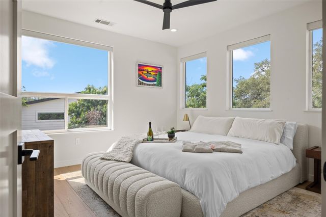 4404 Mount Vernon DR B, Austin, TX 78745