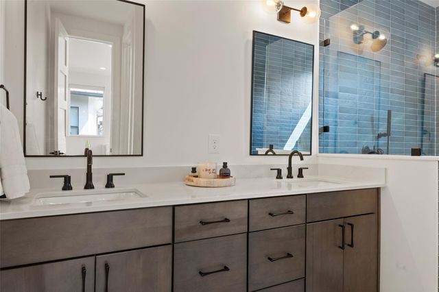 4404 Mount Vernon DR B, Austin, TX 78745