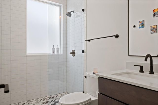 4404 Mount Vernon DR B, Austin, TX 78745