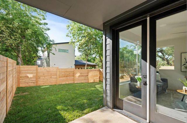 4404 Mount Vernon DR B, Austin, TX 78745