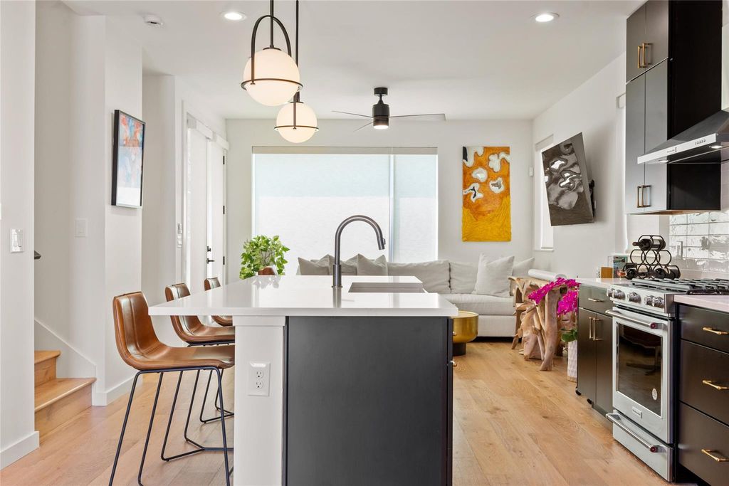 4404 Mount Vernon DR B, Austin, TX 78745