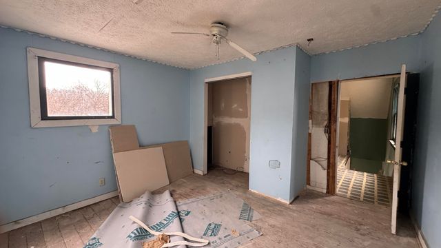 214 KNEPPER Street, Council Bluffs, IA 51503