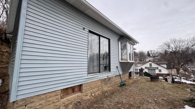 214 KNEPPER Street, Council Bluffs, IA 51503