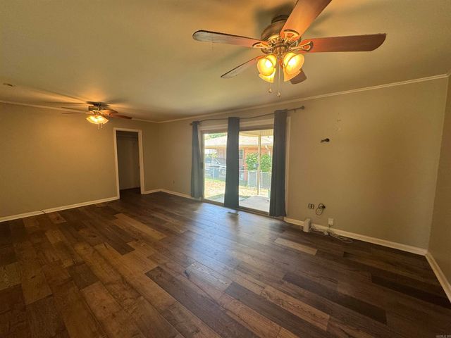 4410 Ridge Road, North Little Rock, AR 72116