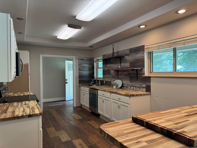 4410 Ridge Road, North Little Rock, AR 72116