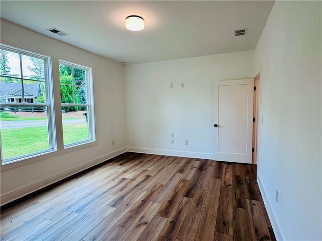 6312 Woodstock Rd, Acworth, GA 30102