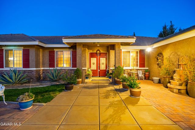 42156 Desert Sage Avenue, Lancaster, CA 93536