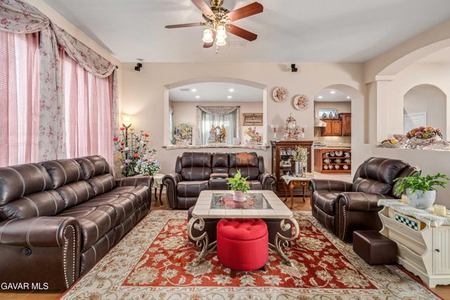 42156 Desert Sage Avenue, Lancaster, CA 93536