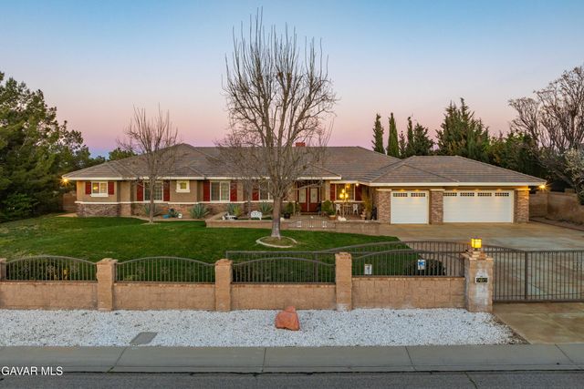 42156 Desert Sage Avenue, Lancaster, CA 93536