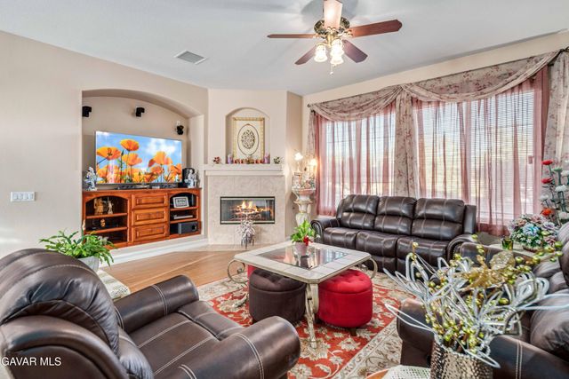 42156 Desert Sage Avenue, Lancaster, CA 93536