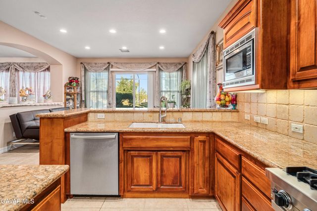 42156 Desert Sage Avenue, Lancaster, CA 93536