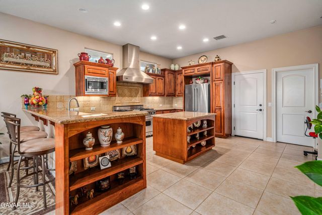 42156 Desert Sage Avenue, Lancaster, CA 93536