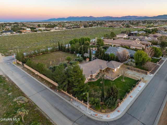 42156 Desert Sage Avenue, Lancaster, CA 93536
