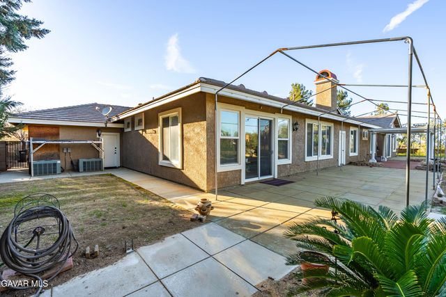 42156 Desert Sage Avenue, Lancaster, CA 93536